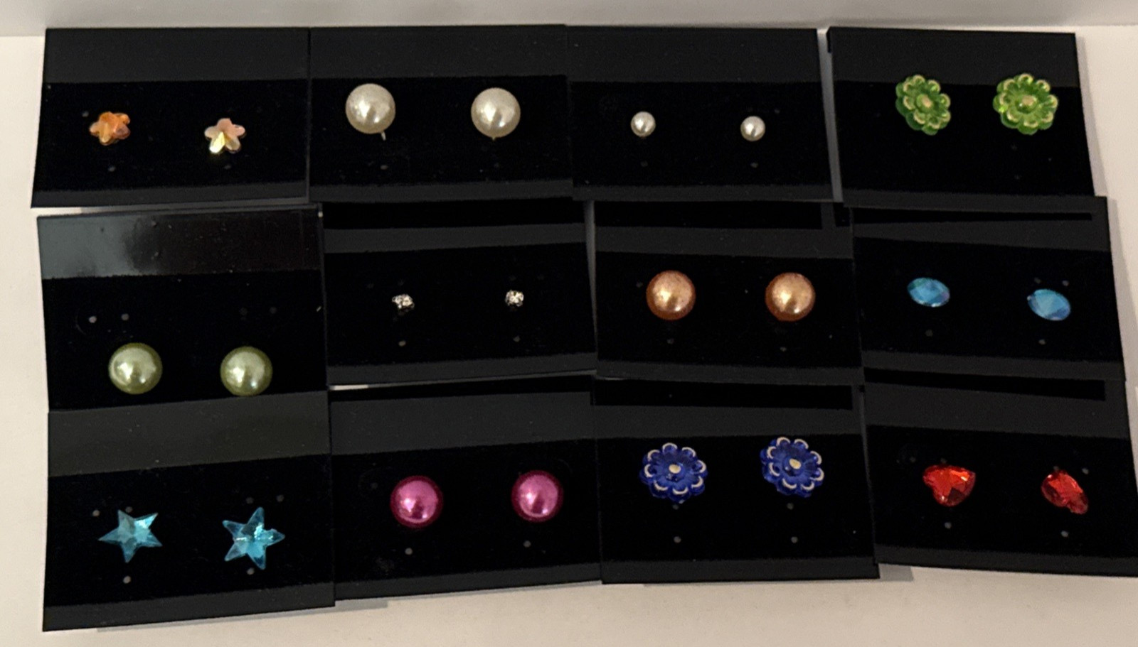 NEW Wholesale Lot 12 Pair Women’s Fashion Pierced Earrings Cards Costume Jewelry