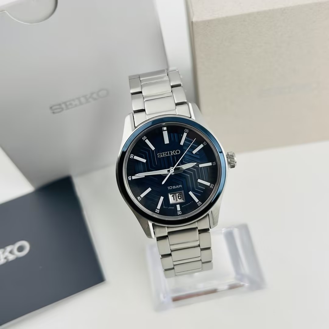 Seiko Essentials SUR559 Blue Dial Stainless Steel Men’s Quartz Watch 39.5mm New