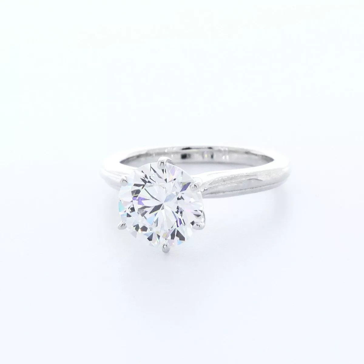 Solitaire Engagement Ring 18K Gold Classic 2.85 CT Round Lab-Grown Diamond G VS2