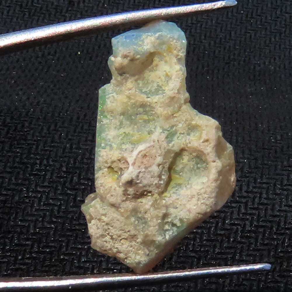 natural stunning fire ETHIOPIAN OPAL ROUGH specimen 13.45 Cts. (13x23x12 mm) w45