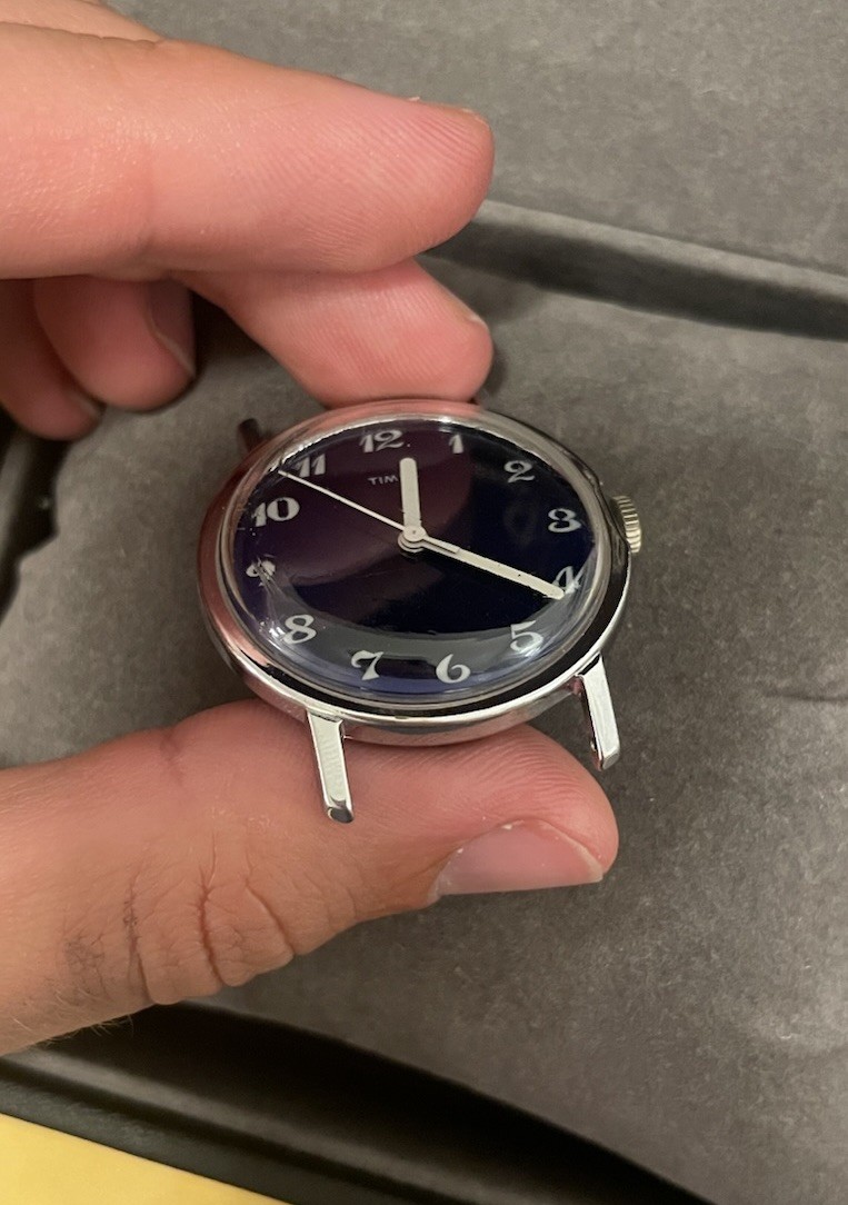 Vintage 1972 Timex Mercury STUNNING Sunburst Blue Dial RUNNING Manual Wind 34mm