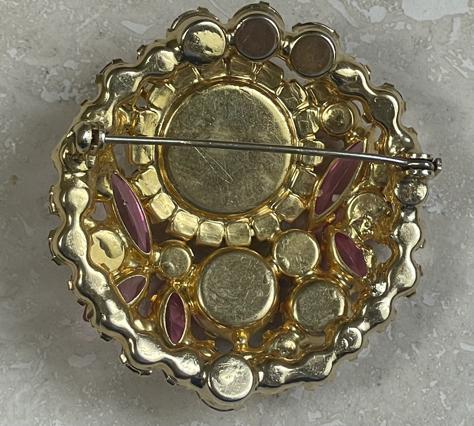 Gorgeous Vintage Juliana D&E Pink Rivoli Dome & Fuchsia AB Rhinestone Pin