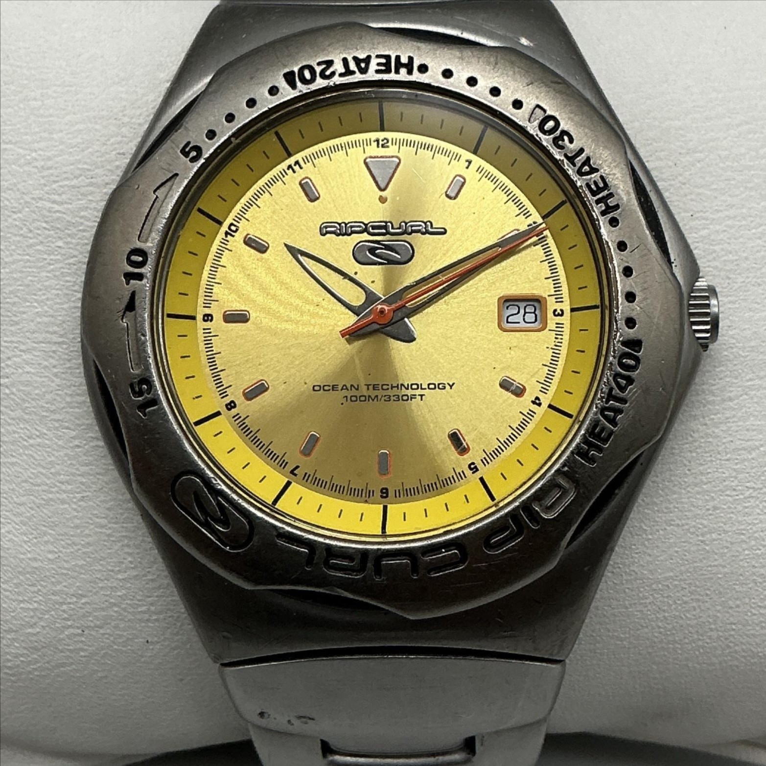 Rip Curl Ocean Technology Mens Watch 40mm Gold Tone Date New Battery 7.25″
