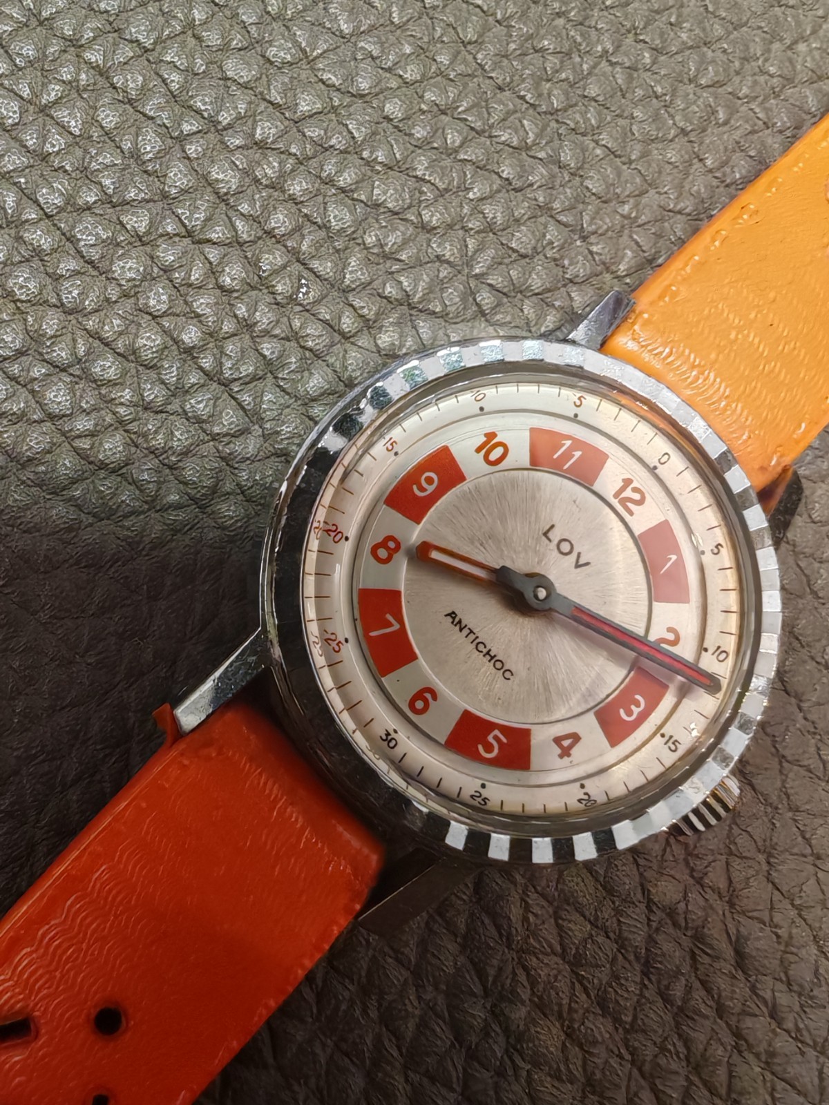 Rare Vintage LOV Watch Mechanical Movement Diameter 30mm