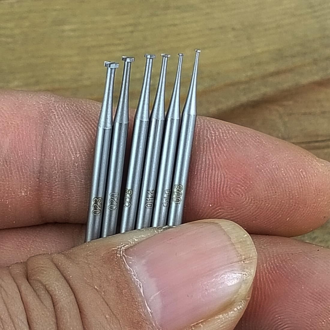 6 Pcs Jewelry Cutting Wheels 3/32″ Shank T Shape Burrs for Engraving Tools