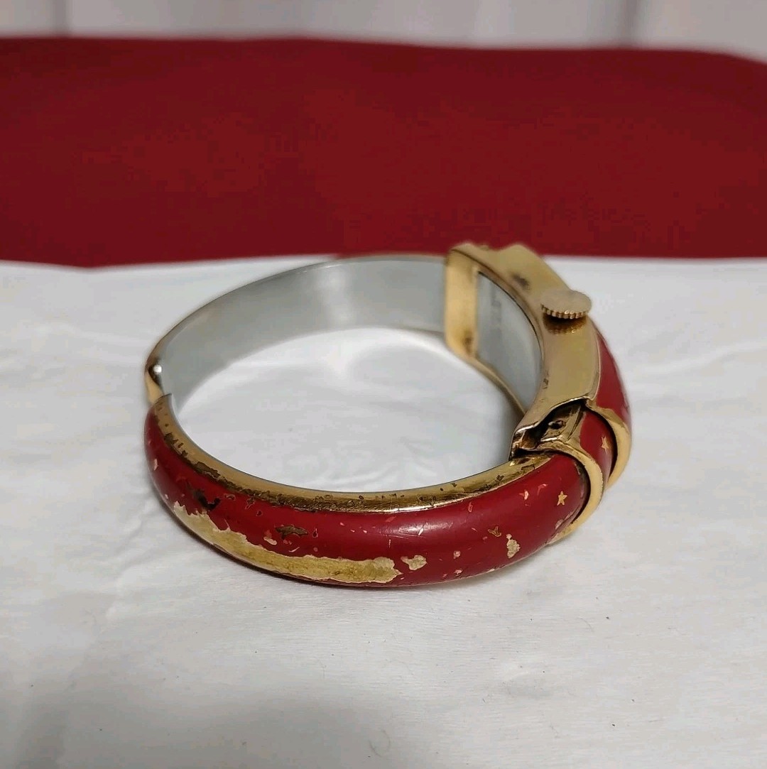 VINTAGE , RARE WYLER SWISS INCAFLEX PEEK-A-BOO BANGLE WATCH Runs
