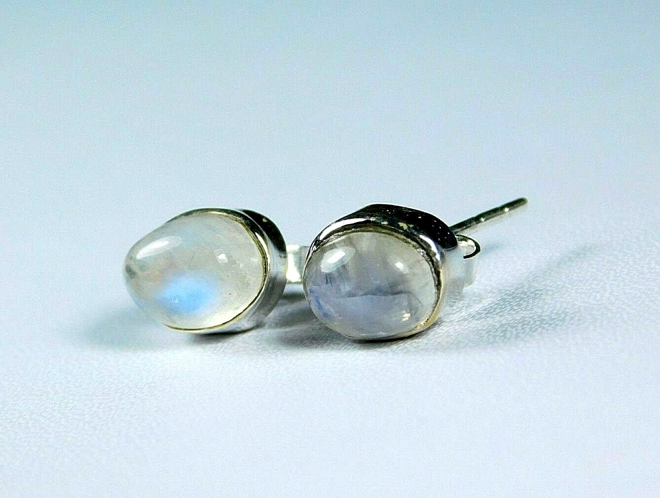925 Sterling Silver BLUE FIRE RAINBOW MOONSTONE CHARMING Studs Earrings 9 mm
