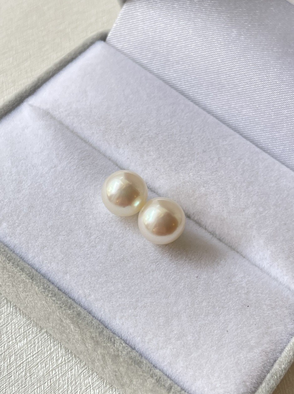 Japanese Akoya Pearl Stud Earrings 9mm Untreated Natural Color K14 Solid Gold