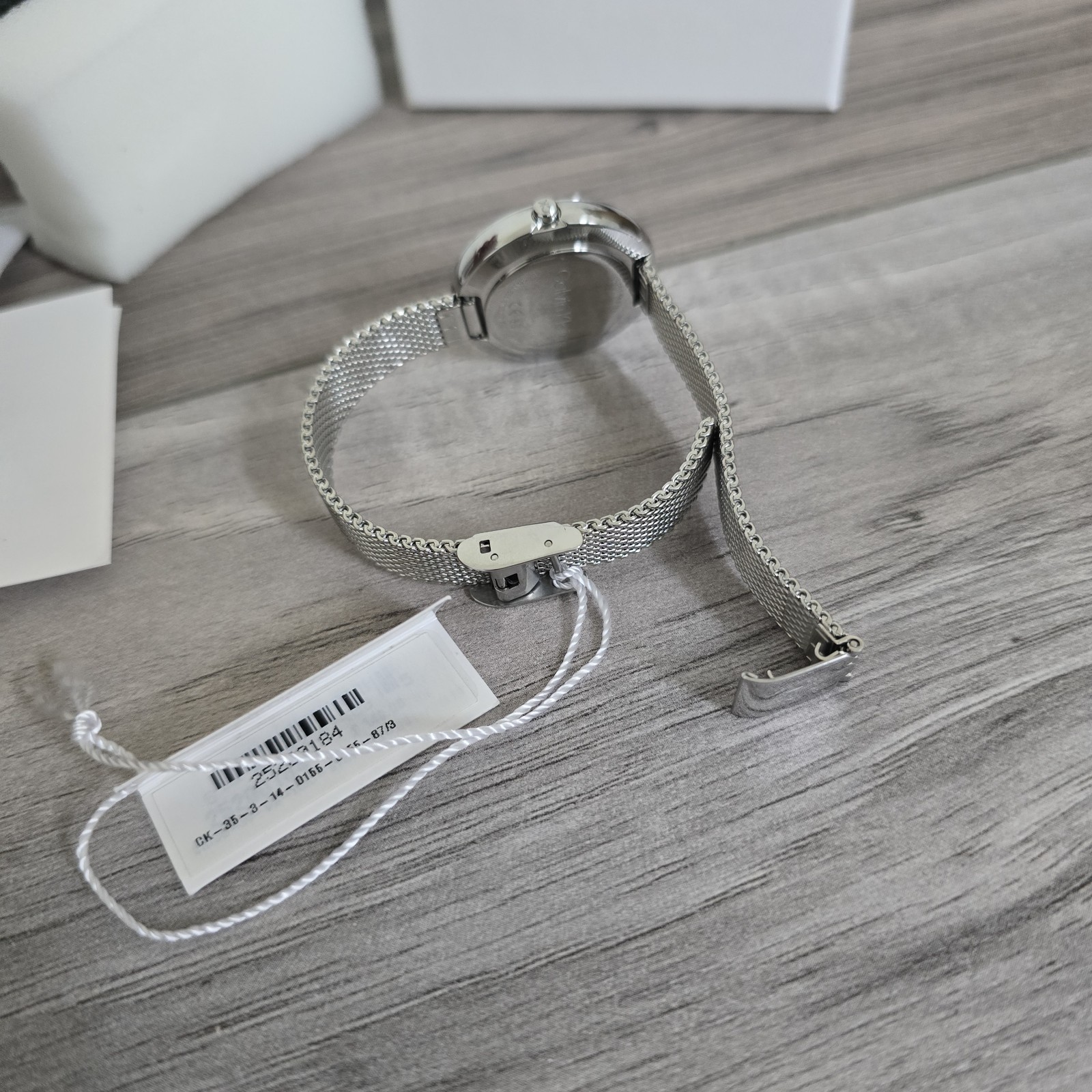 Calvin Klein Iconic Women’s Quartz Mesh Bracelet Watch Stainless Steel Silver