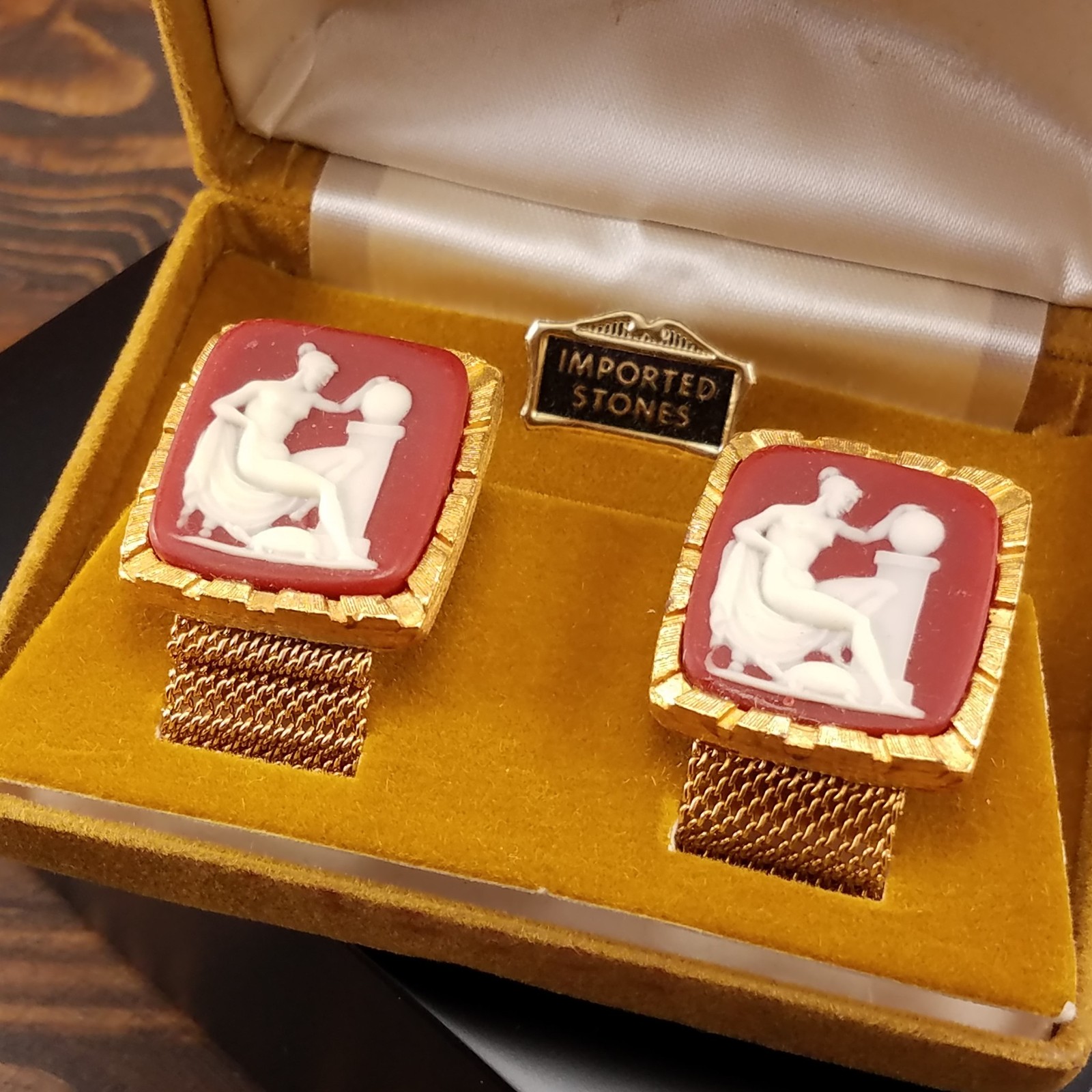 Vintage Cameo Cufflinks Incolay Imported Stones Estate Jewelry
