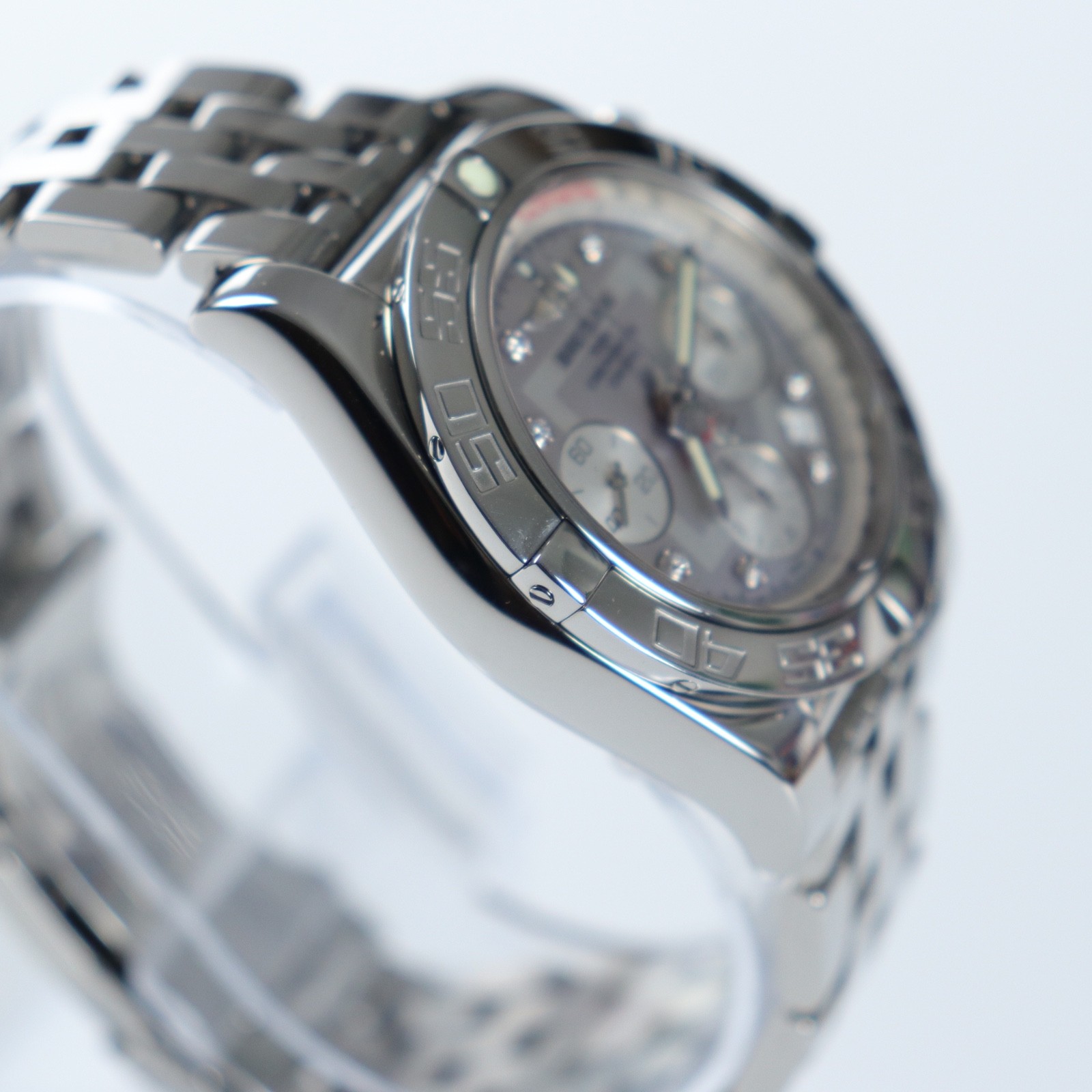 Breitling Chronomat 41 | Mother of Pearl Diamond Dial | 2019 | Ref. AB0140