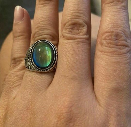 Men and Women Silver Mood Ring Color Change Size 7, 7.5, 8, 8.5, 9, 9.5, 10, 11