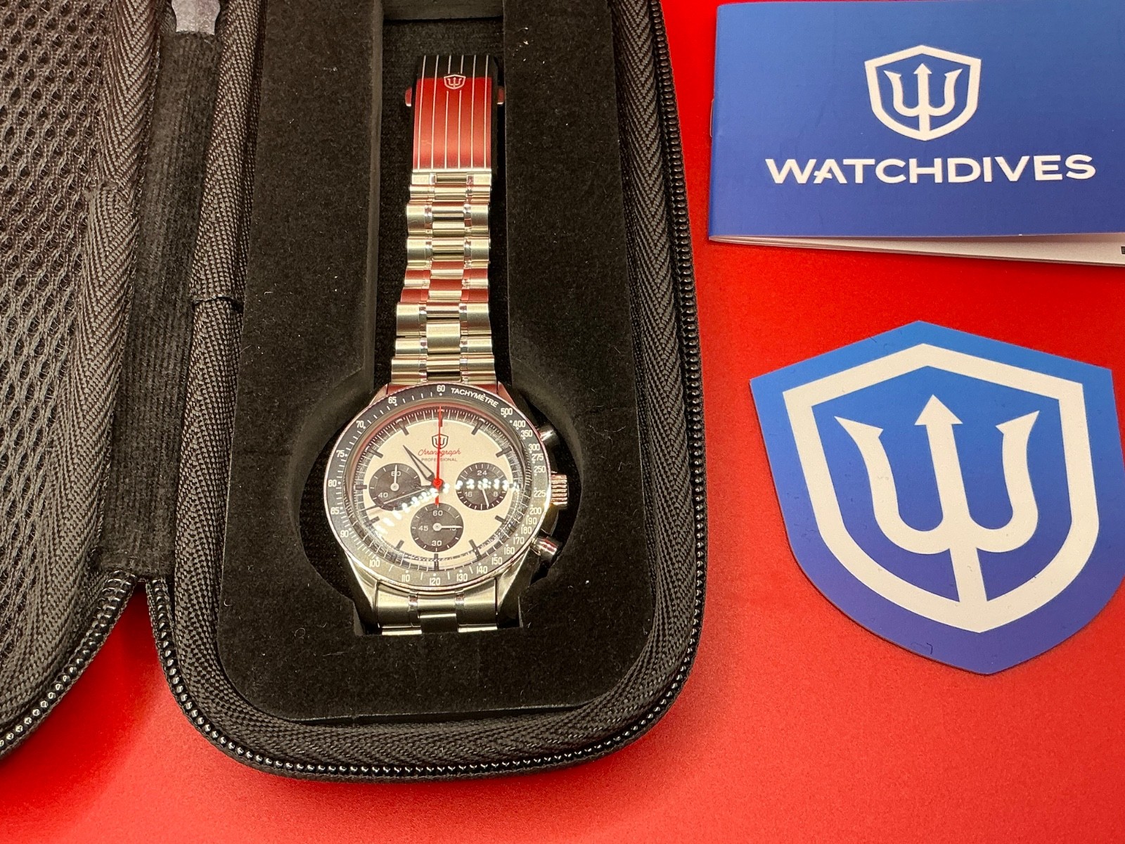 WATCHDIVES “PANDA” Tachymeter Chronograph Mecca Quartz VK63 39mm Watch WD1863