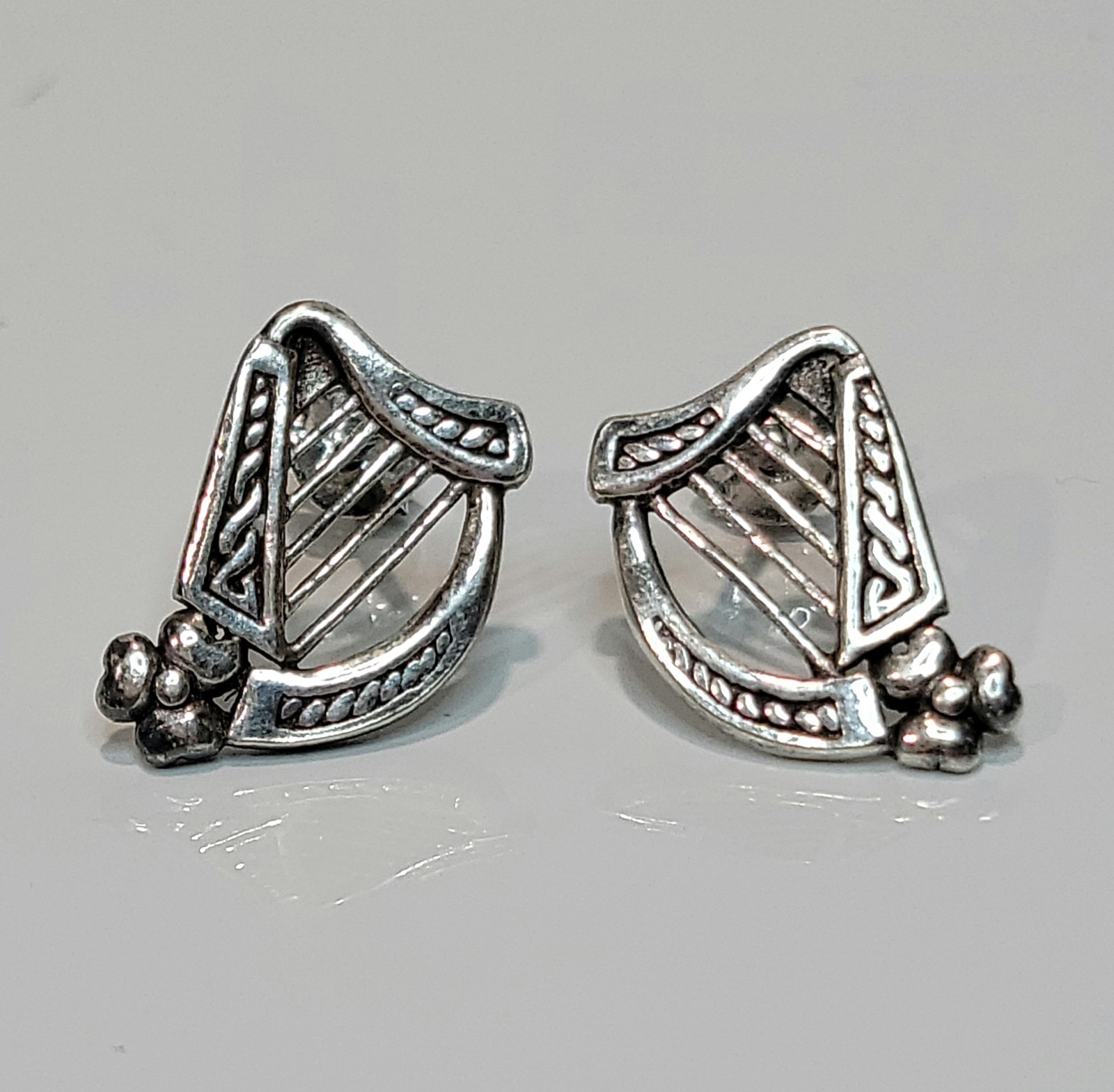 ​Peter Stone Sterling Silver Celtic Harp Earrings NOS VTG Irish Musical PSCI