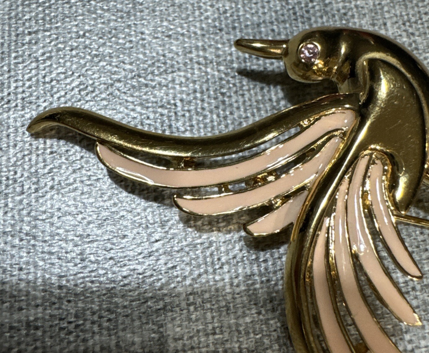 Vintage Trifari 1980s Signed Gold Pink Enamel Paradise Bird Brooch Rare!