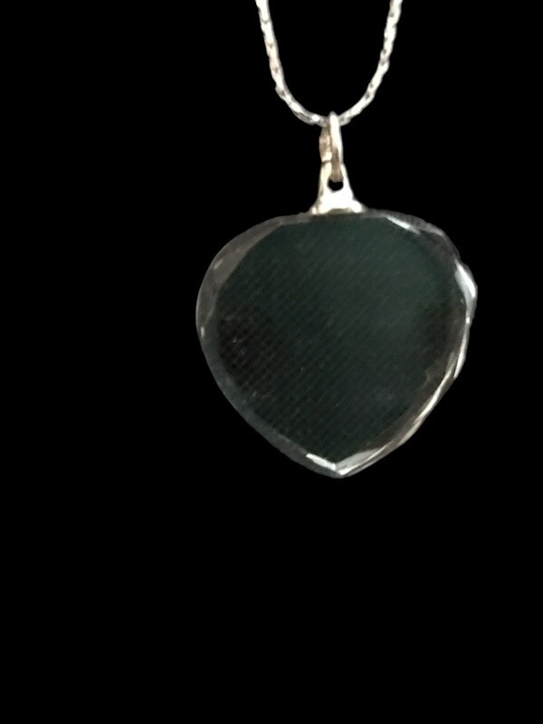 Blank K9 Crystal Heart pendent on silver 24in chain w/black velvet bag included
