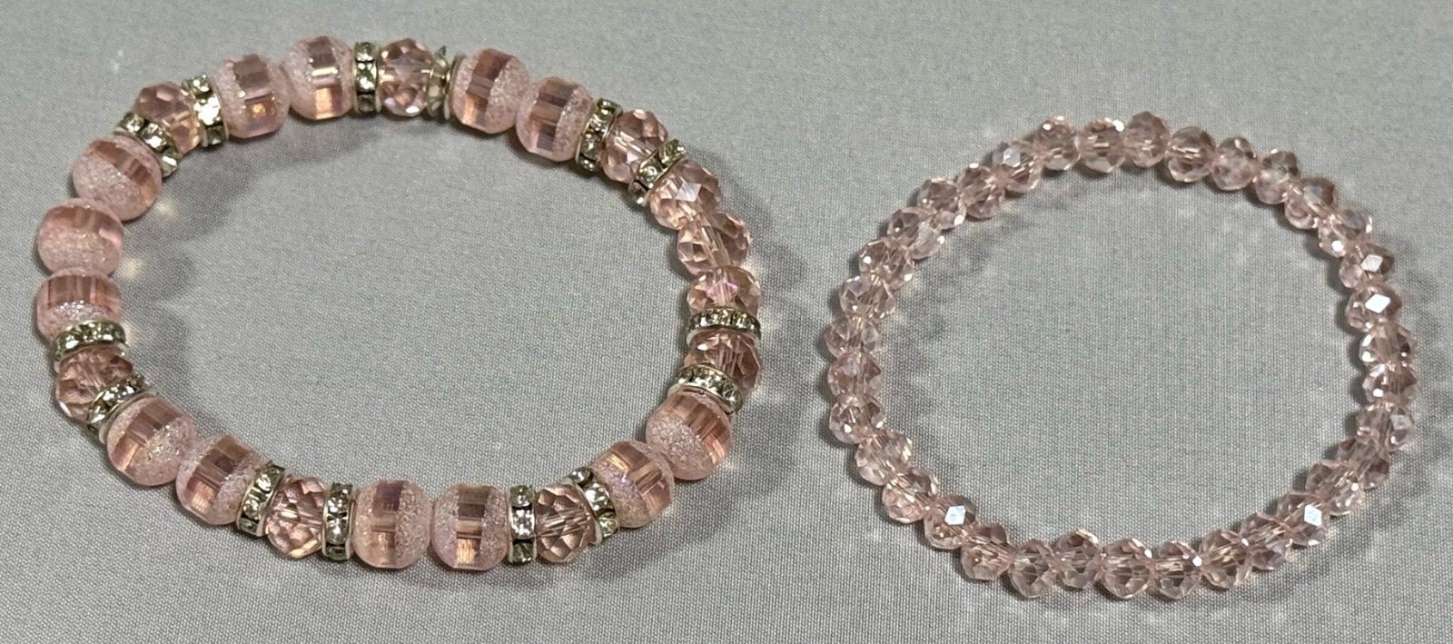 A PAIR of 2 NEW STRETCH BRACELETS IRIDESCENT BEADS FREE USA SHIPPING