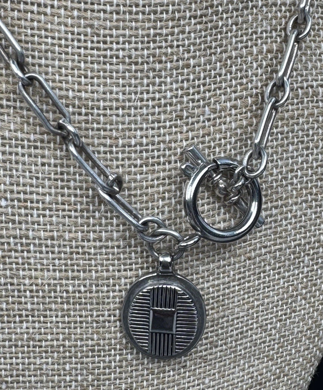 Ralph Lauren Sterling Silver Paperclip Link Toggle Necklace Oval Pendant 16”