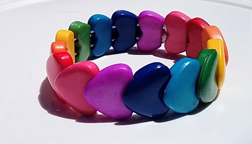 Rare Mod retro 1980s Vintage stretch Interlocking heart bracelet Y2k Rainbow