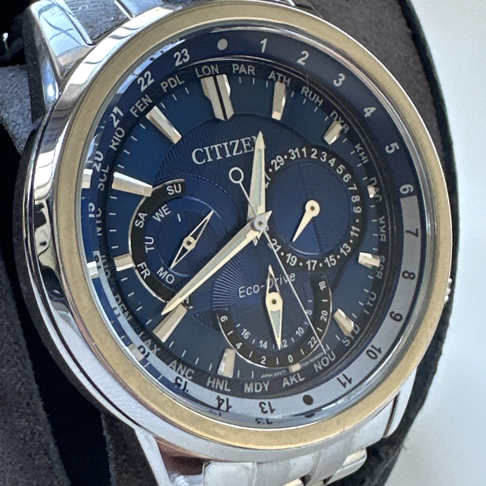 Citizen Eco-Drive Men’s Calendrier World Time Blue Dial Watch 44mm BU2021-51L