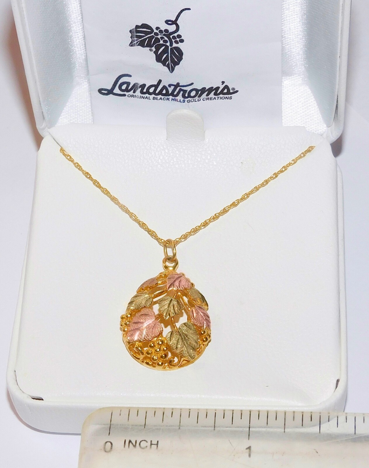 Black Hills Gold 10k Landstrom’s Multiple Leaves Teardrop Pendant Necklace