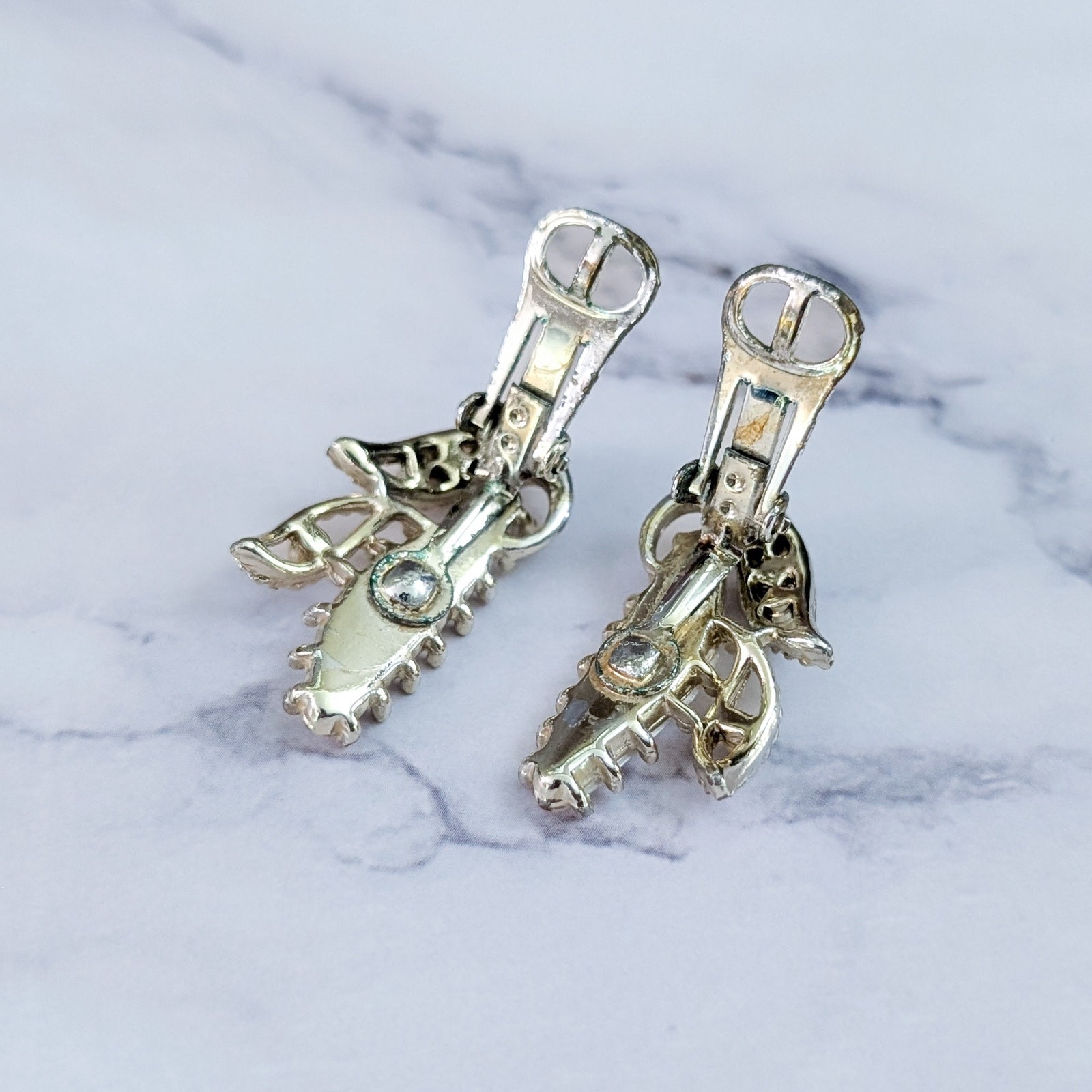 Vintage Clip On Earrings Large Unusual Off White/Cream & Gold Tone