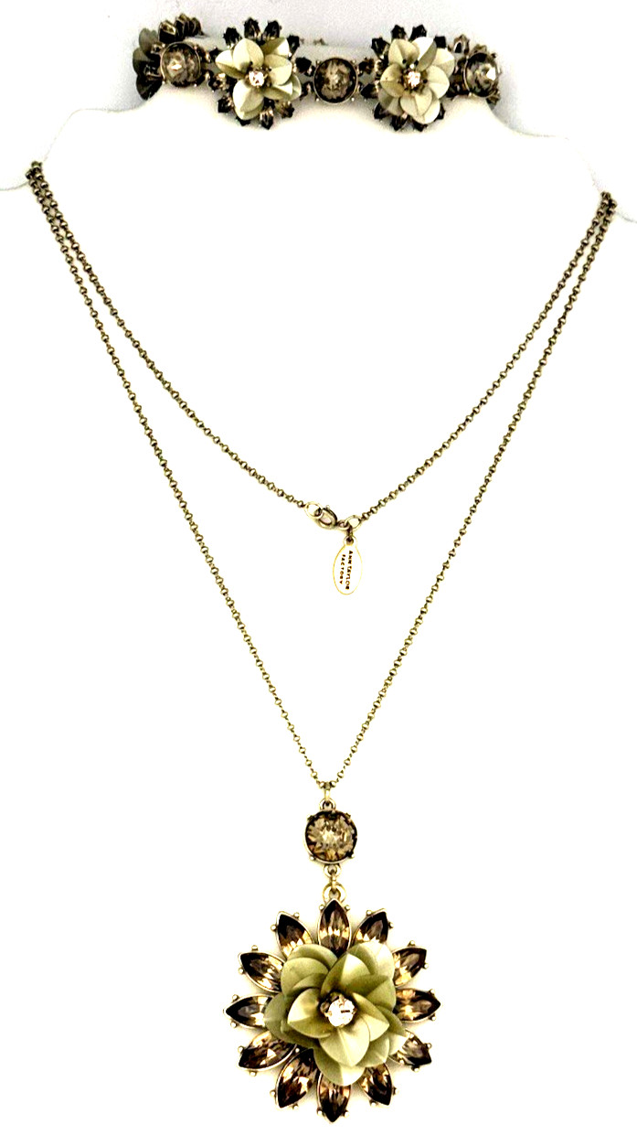 Ann Taylor 36″ Antique Gold Tone Sage Green Flower Pendant Necklace/Bracelet Set
