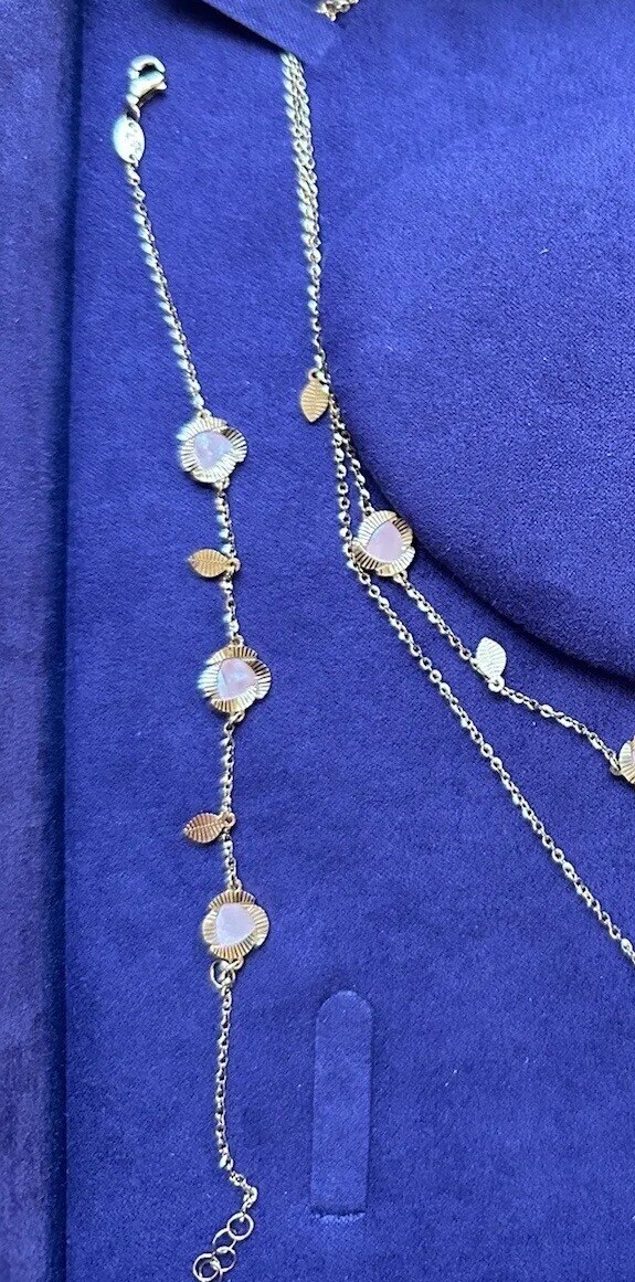 DAMAS 18k Yellow Gold Bracelet with pink Mother Of Pearl . Rose And Leaves .
