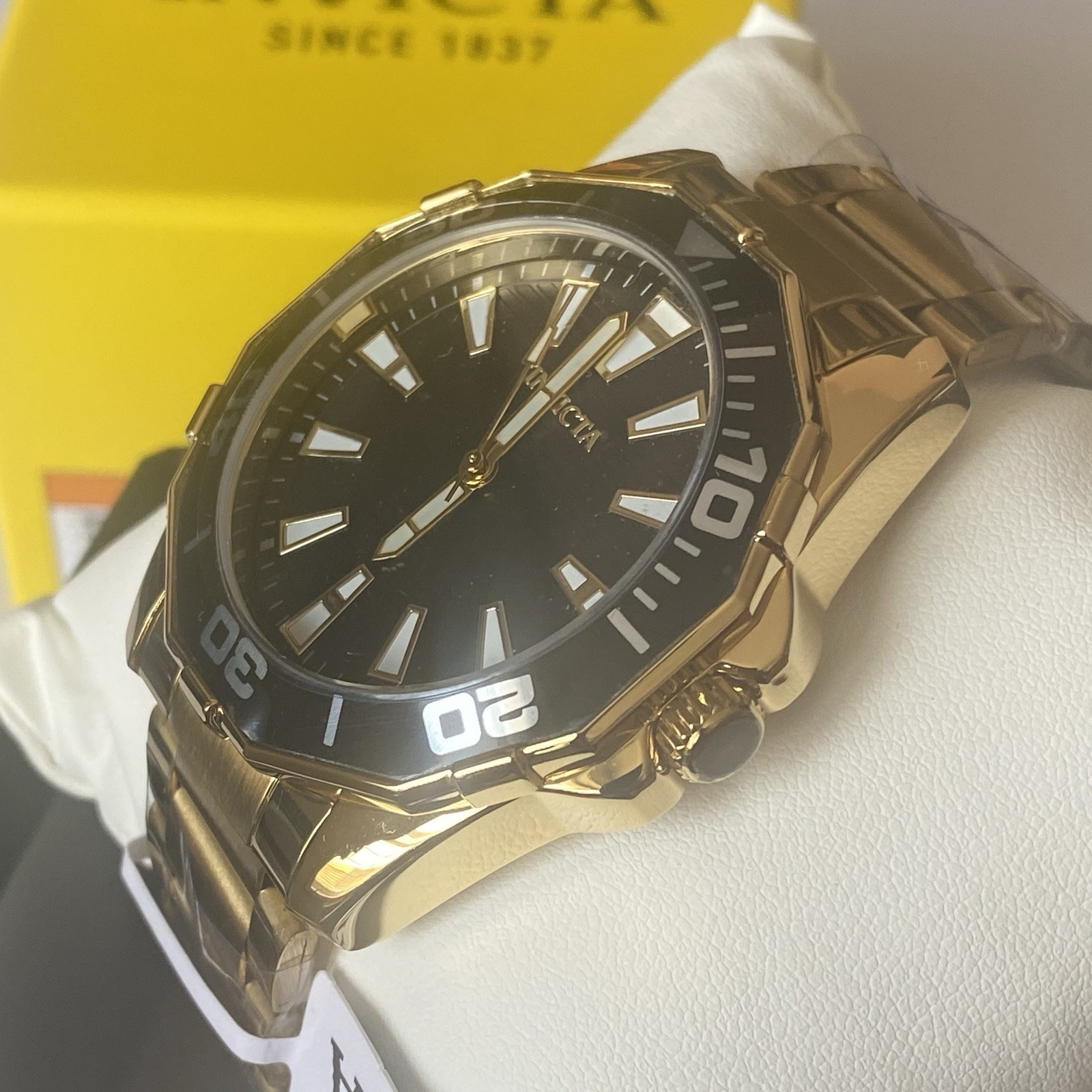 Brand New Invicta Pro Diver Meridian Men’s Quartz Watch 46mm (69236) Black Gold