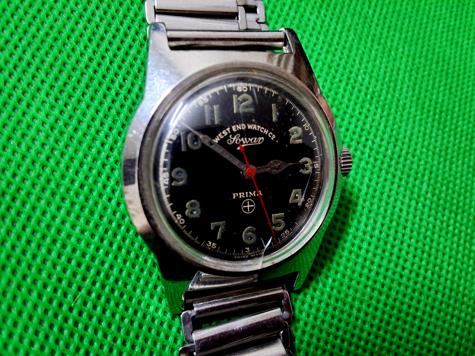 Vintage West End Sowar Prima Manual wind 17 jewels Wrist Watch 36 mm Swiss Made.