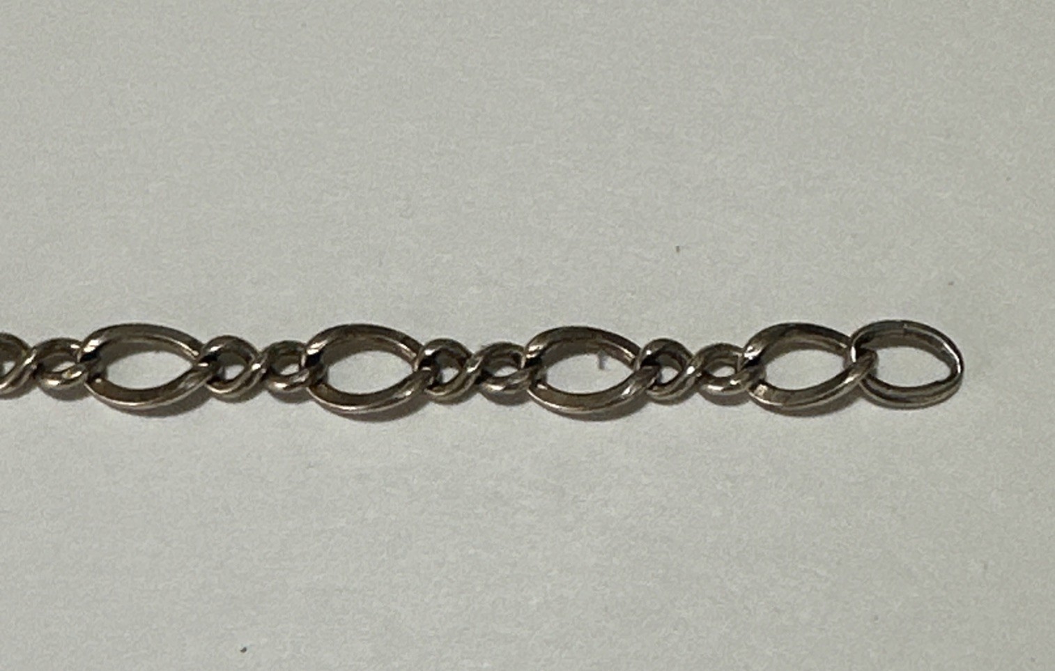 Vintage 1/20 12K BAR Gold Filled Infinity Figure 8 Bracelet 7 15/16″ Oval Link
