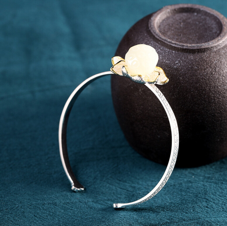 I03 Sterling Silver 925 White Jade Flower Bangle Bracelet