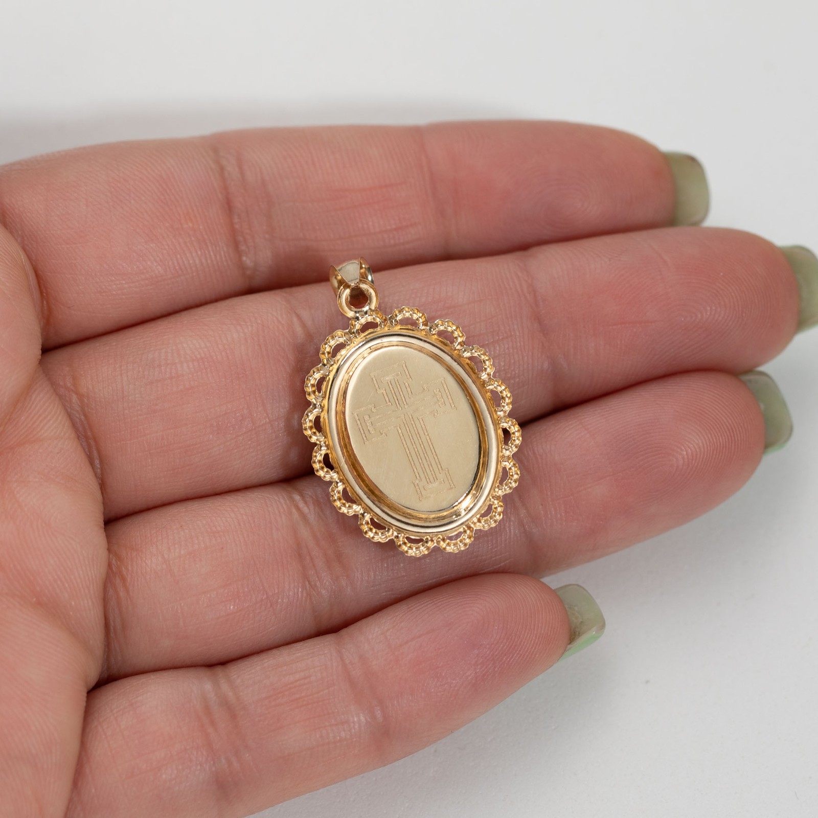 Pendant 14K Gold Dome Sacred Heart of Mary Picture 1 3/8″ Yellow Gold