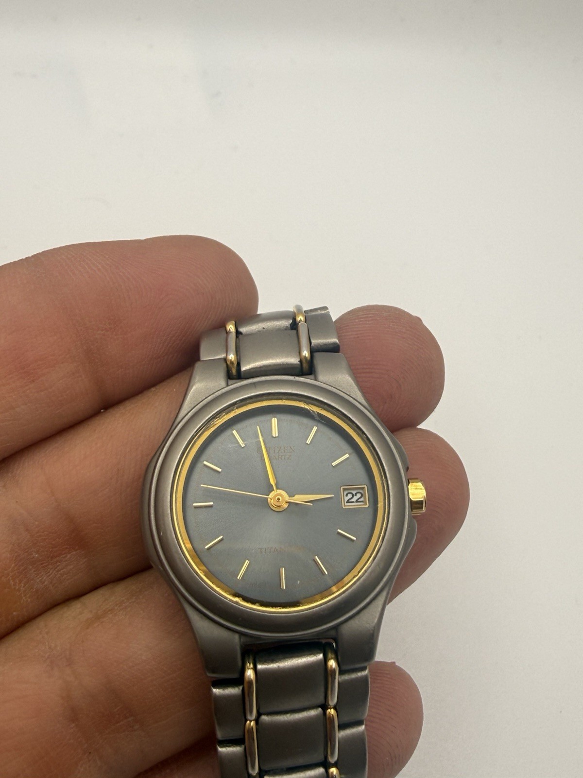 Citizen Titanium Women’s Quartz Gray Dial Date Watch 6010-G08067 Japan Runs