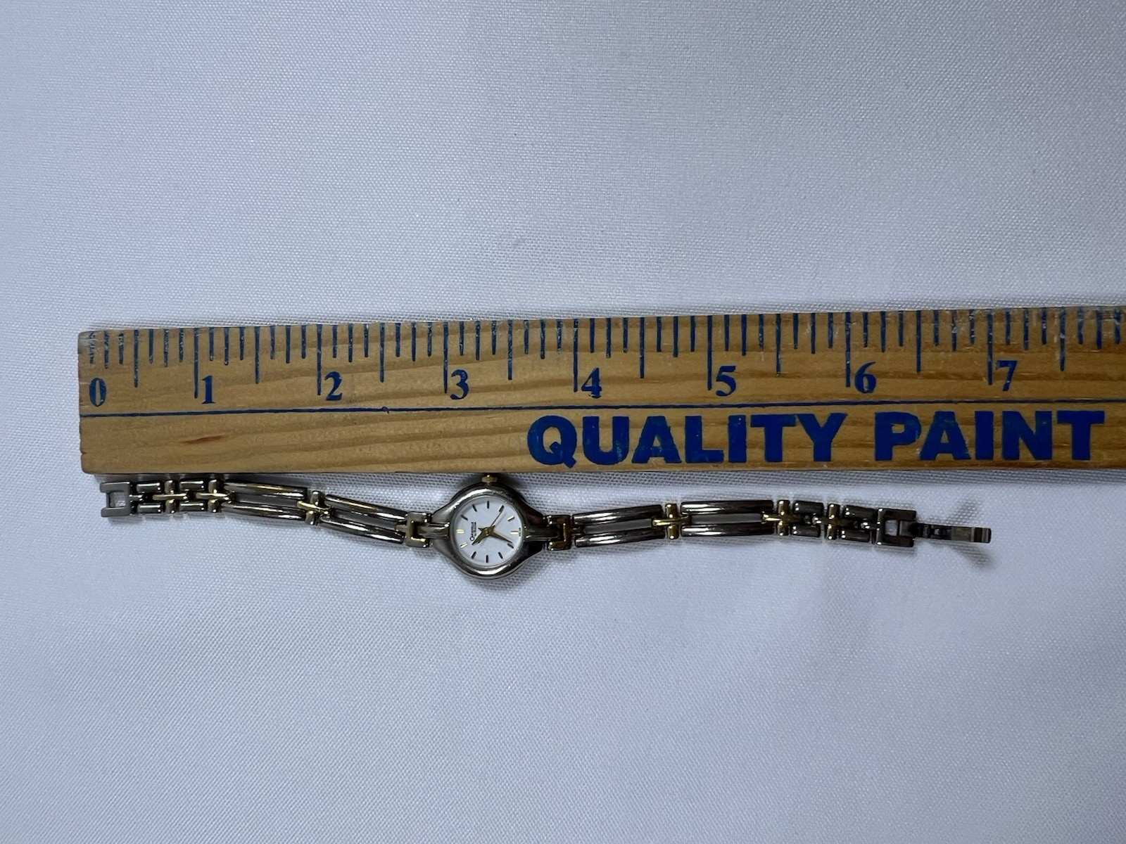 Beautiful Petite Caravelle Bulova Gold Silver Tone Dainty Womens Watch 45LD8