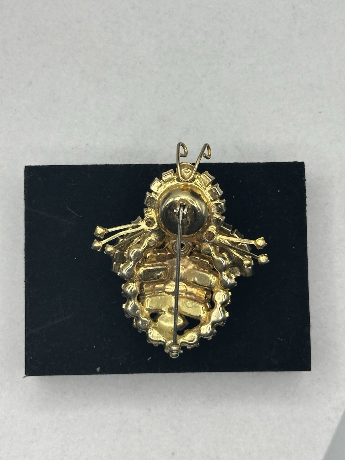 Rare Juliana D&E Figural Green Bee Brooch. Please Read!!!