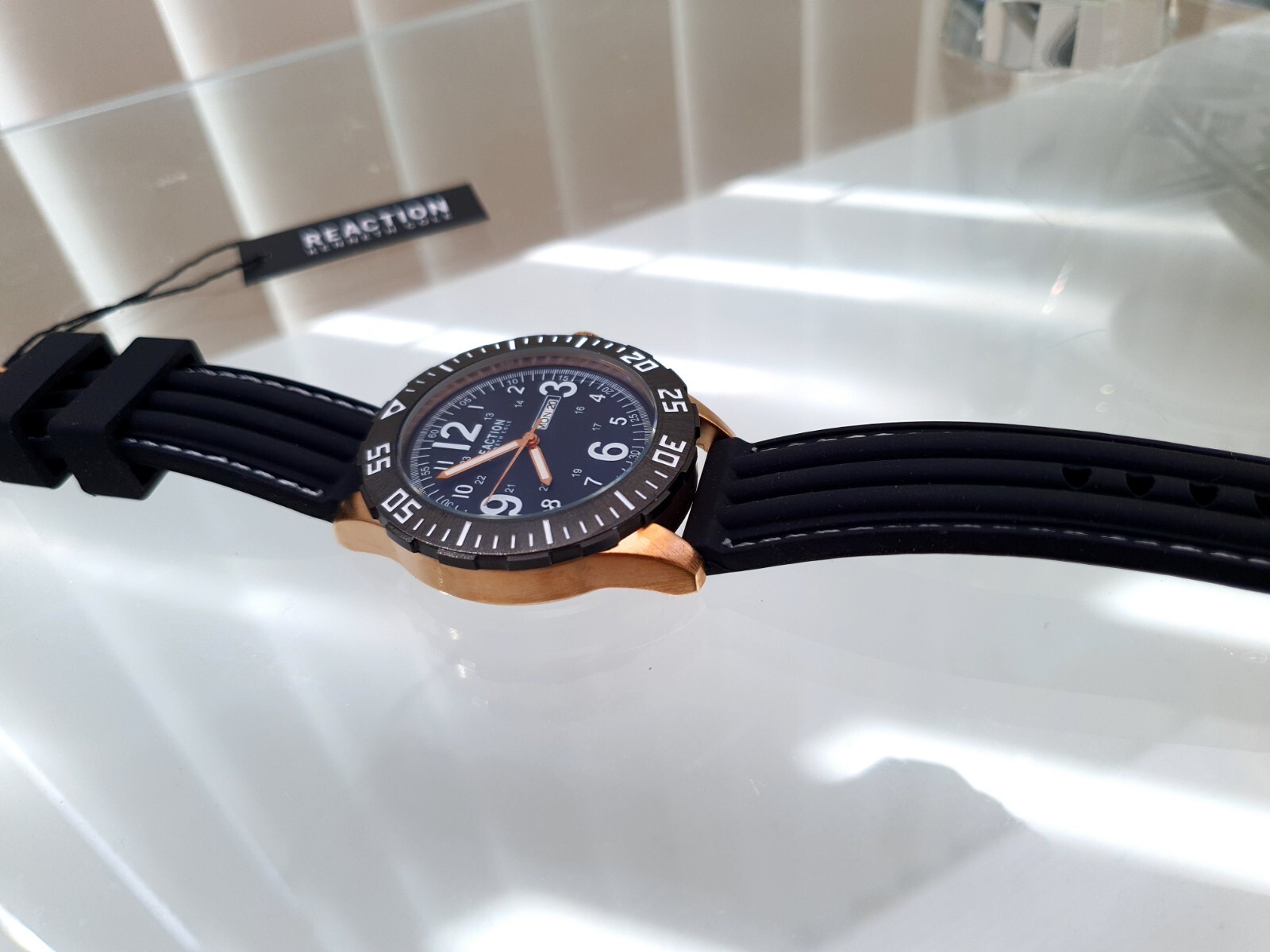 New Kenneth Cole mens watch Day&Date Easy to read black silicone. Gift for Him