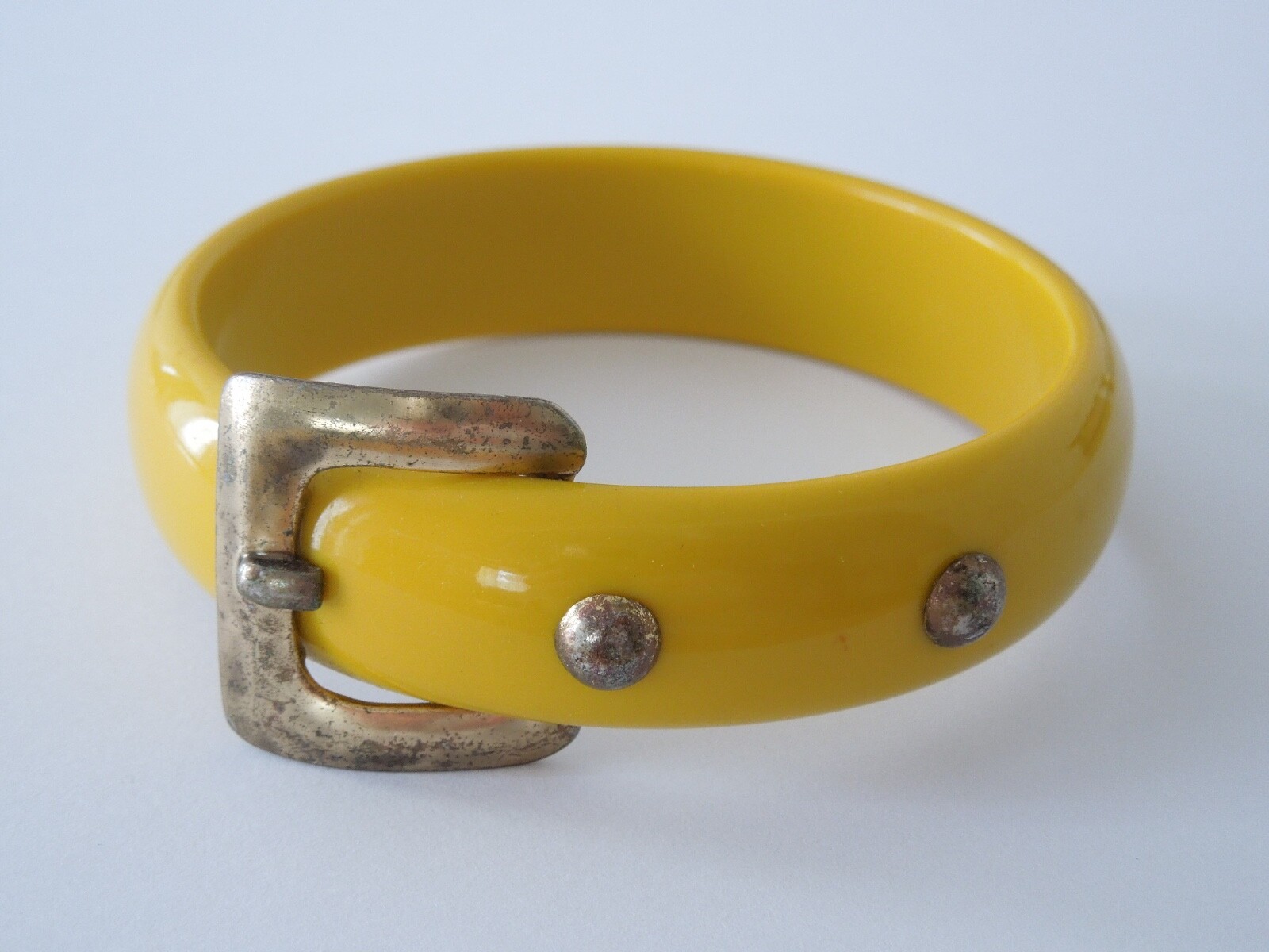 Vintage Bracelet Belt Buckle Ochre Yellow Plastic 1oz / Ø 2 5/8in