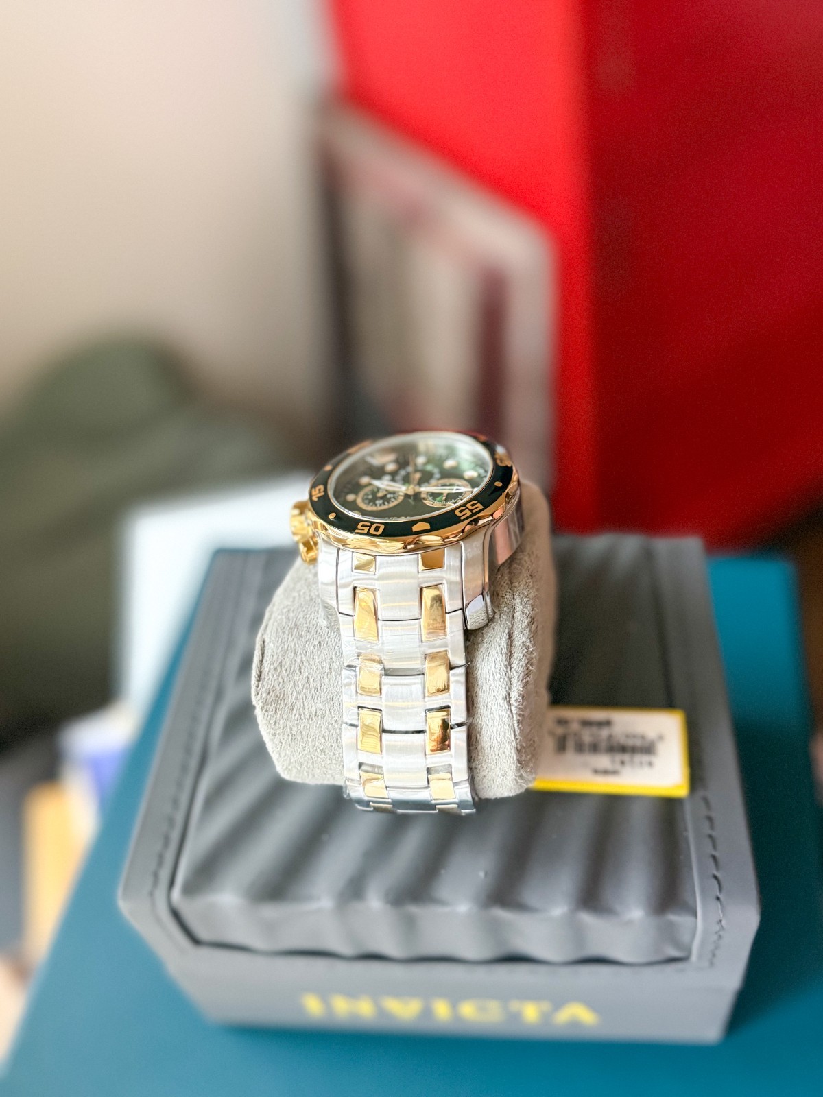 New Invicta Pro Diver Scuba Men’s Chronograph Watch Green/Gold 40191