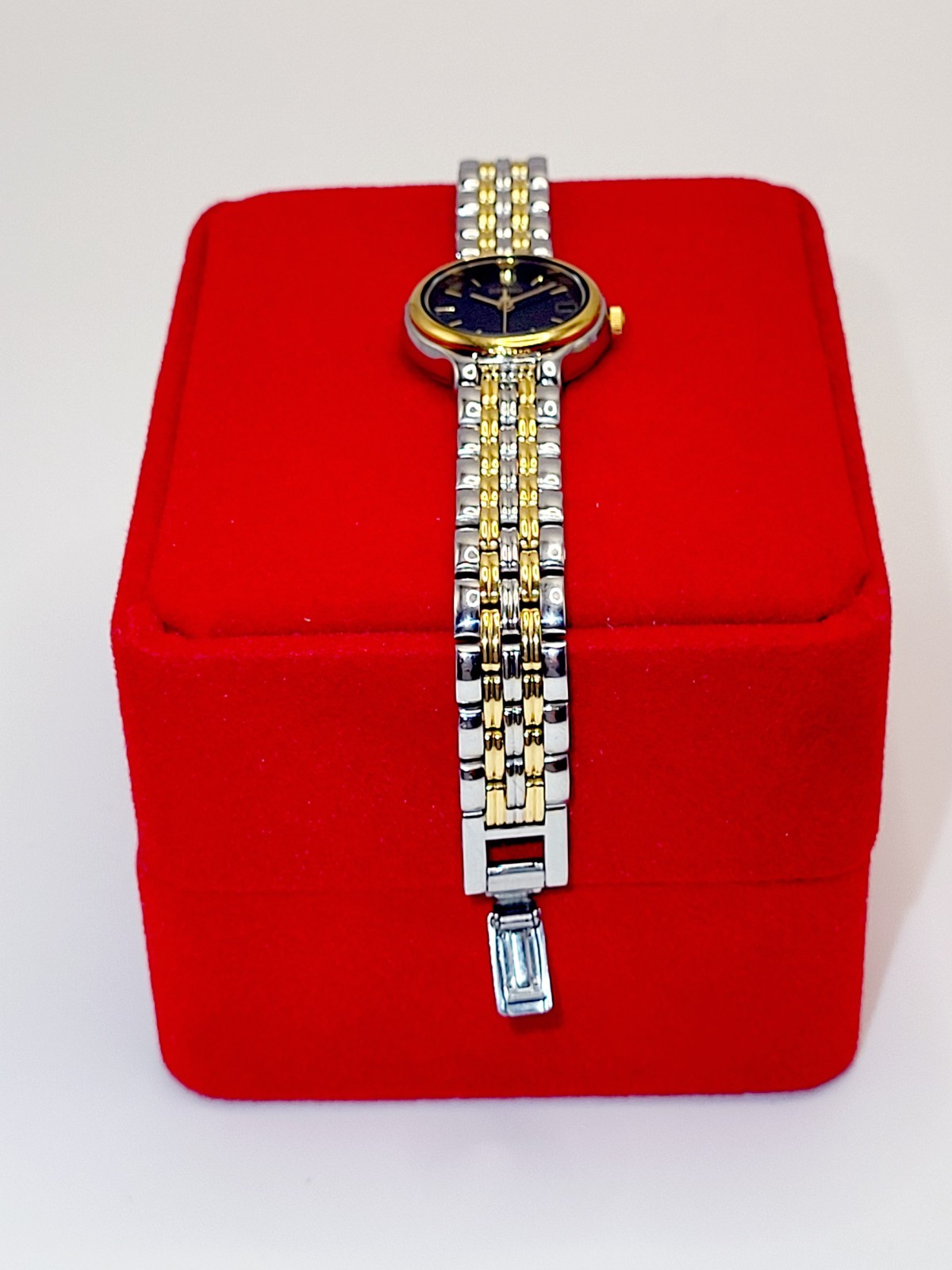Seiko Watch Women 23mm Black Dial 1995 Two Tone Date Round 7N82-0228 New Battery