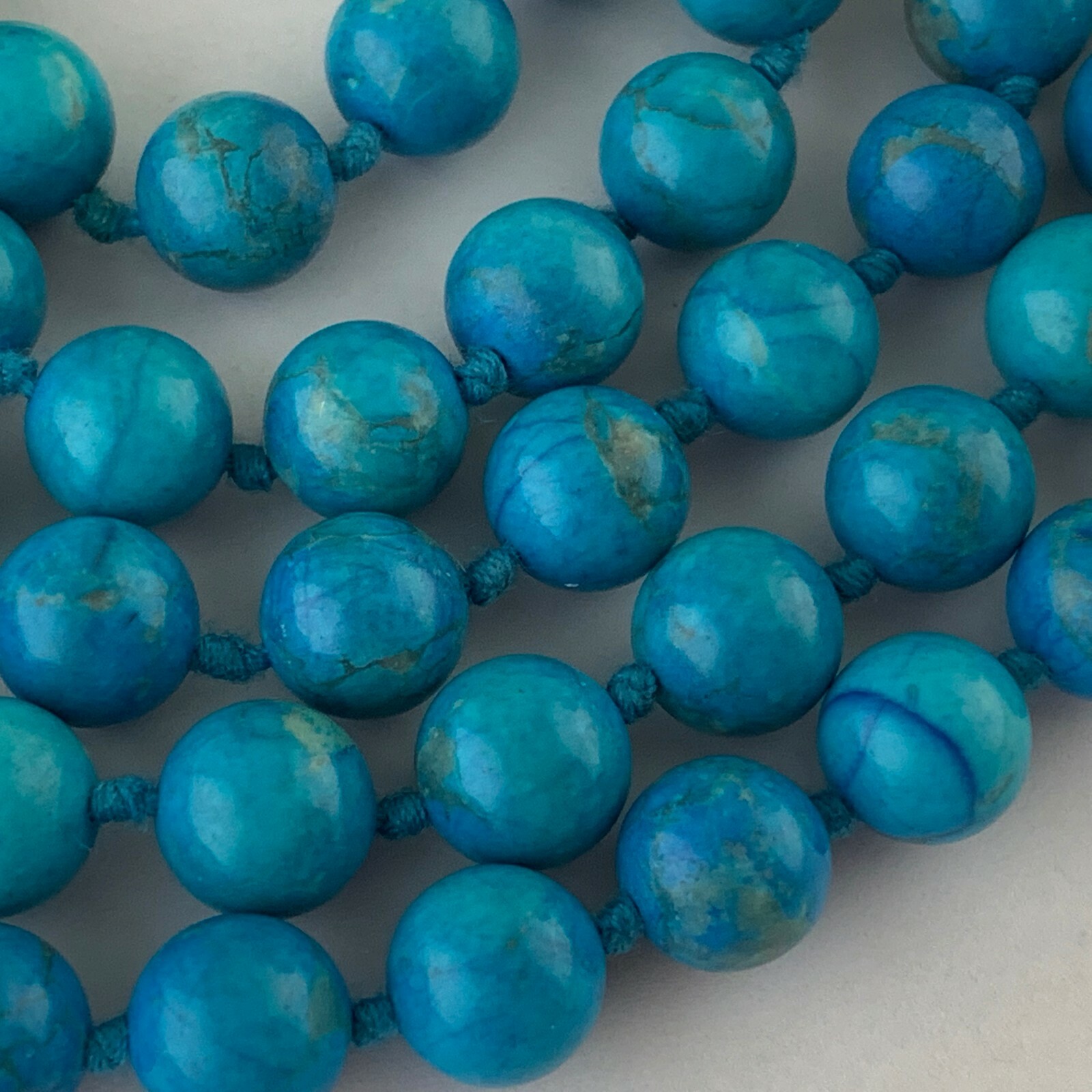 HAND KNOTTED TURQUOISE BEAD STRAND/STRING NECKLACE