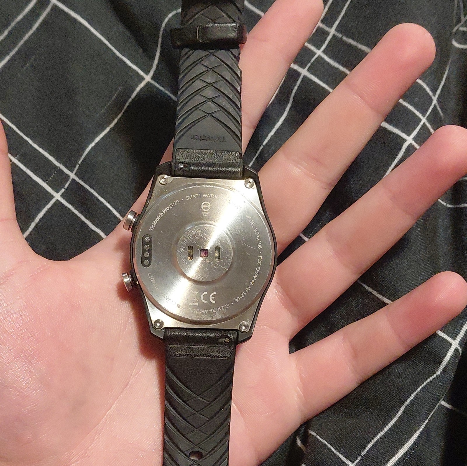 TicWatch Pro 2020 Smartwatch Dual Display, Compatible with Android iOS, Wear OS