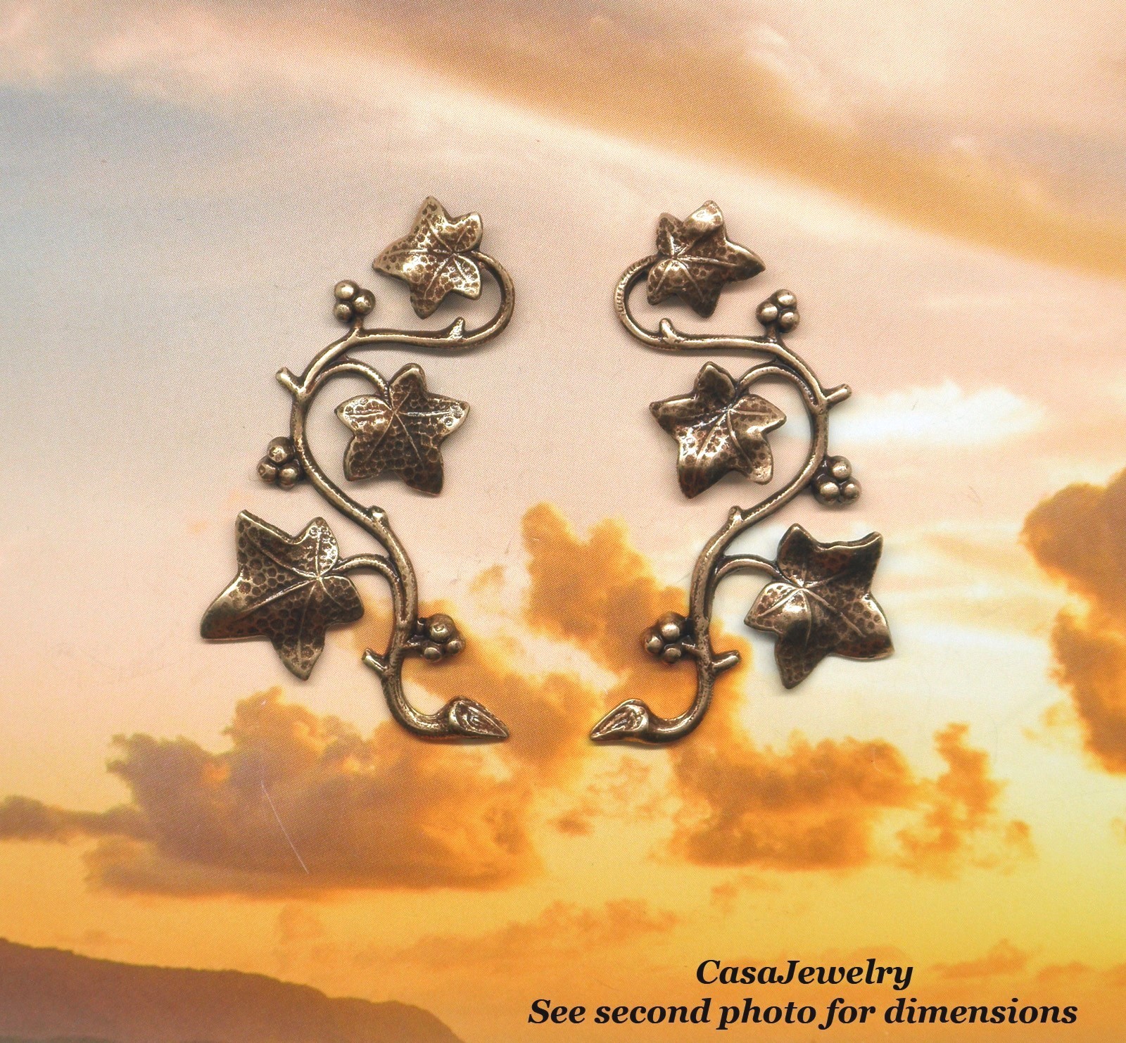 #4041 ANTIQUED BRASS LEFT & RIGHT BORDER VINES W/BERRIES – 1 PAIR
