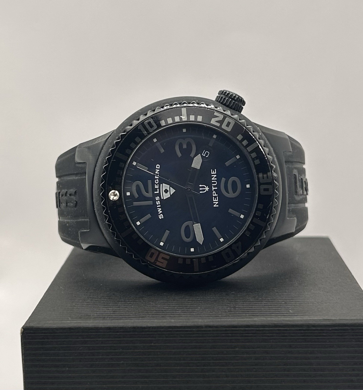 Swiss Legend Neptune Men’s Black Dial Black Strap Quartz Watch 48mm New Battery