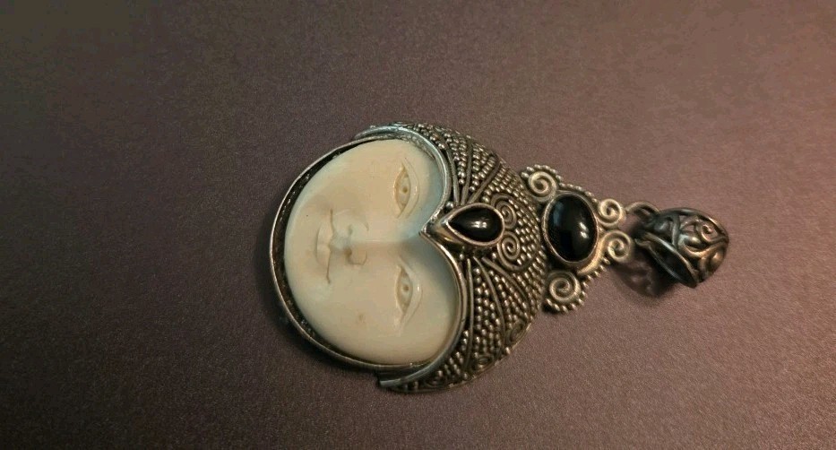 Victor Yurivilca Sajen Sterling Silver White Jadeit/Black Onyx Balinese Pendant