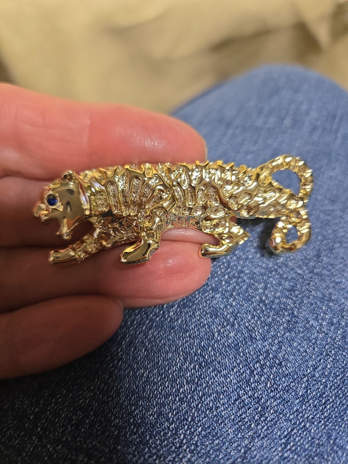 Gerry’s Vintage Jaguar Pin with Blue Stone eye
