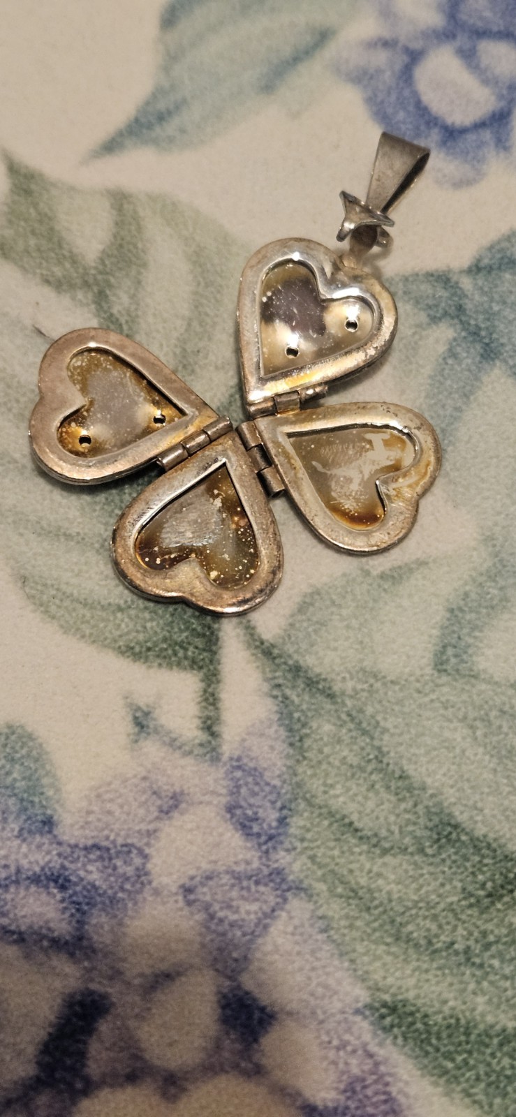 Folding Heart Locket. Silver Tone 🩶