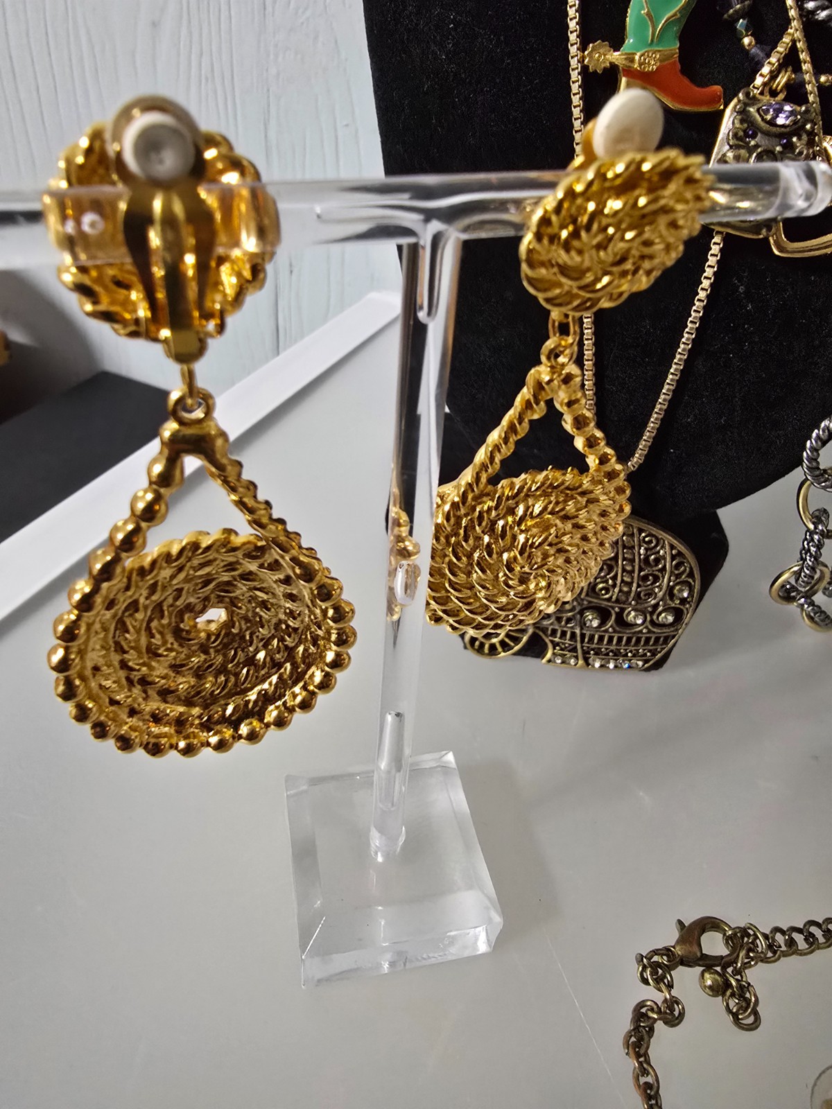 An elegant, sophisticated, fun, and versatile jewelry Lot, with some pieces mark