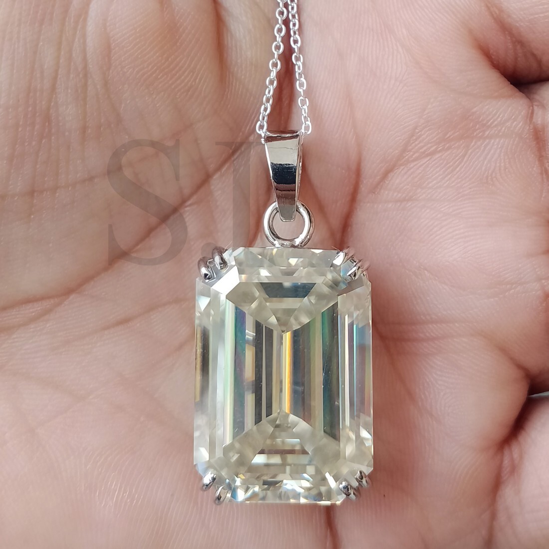 RARE 24 Ct Certified Off White Treated Diamond Solitaire Pendant in 925 Silver