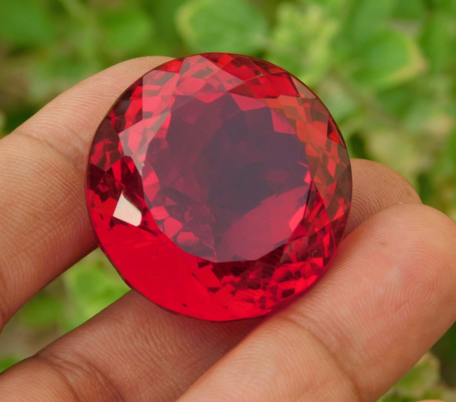 86.40cts. Natural Round Cut Translucent Madagascar Red Ruby Loose Gemstone